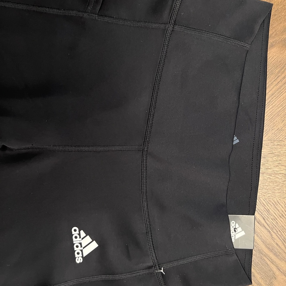 Adidas - Picture 6 of 8